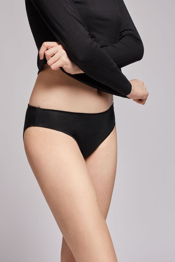 Футболка з довгим рукавом жіноча Gisela 129P1, Black (чорний), L