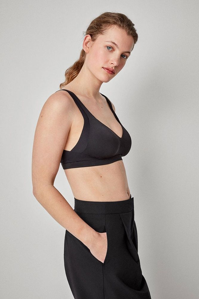 Бюстгальтер с мягкой чашкой без каркасов Gisela 110038T, чорний*, XL